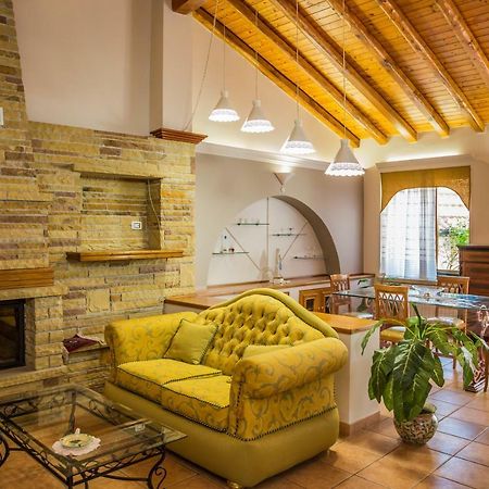 B&B Cortile Aurora Bronte Ngoại thất bức ảnh