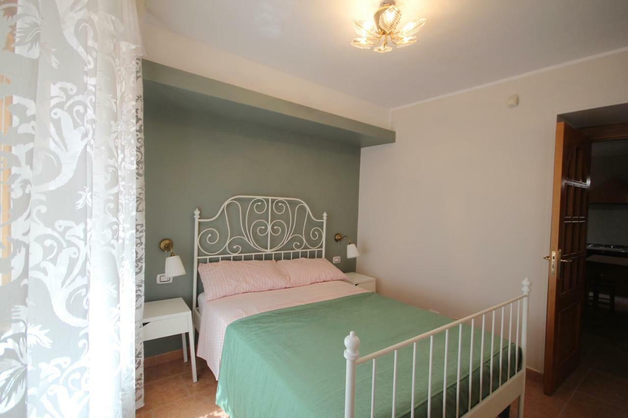 B&B Cortile Aurora Bronte Ngoại thất bức ảnh