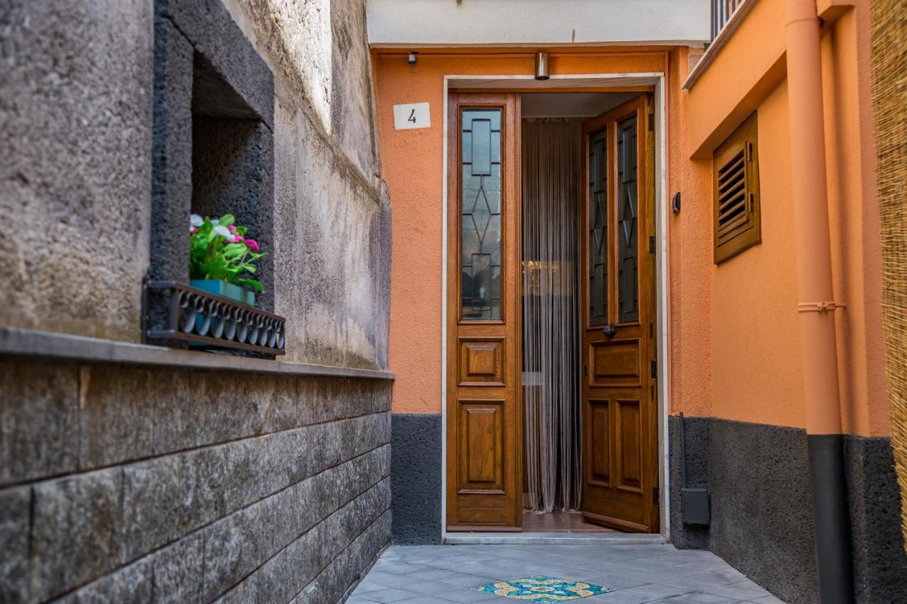 B&B Cortile Aurora Bronte Ngoại thất bức ảnh